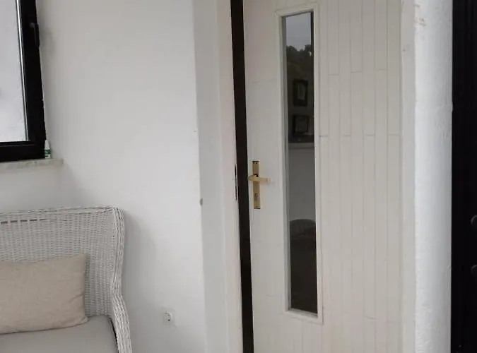 Island View アパート *